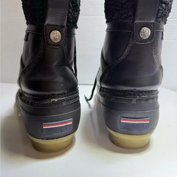 Tommy Hilfiger Woman’s Black and Gray Lace-Up Boots sz 10 - Picture 4 of 9